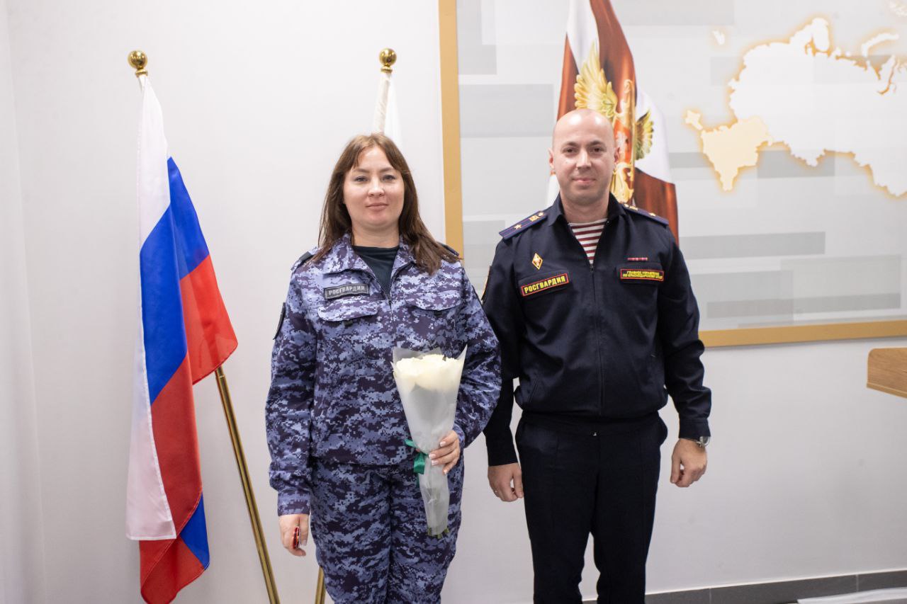 В Анапе чествовали сотрудников вневедомственной охраны войск национальной гвардии В Анапе чествовали сотрудников вневедомственной охраны войск национальной гвардии