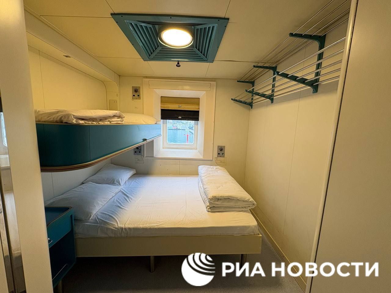 Паром "Трабзон - Сочи" будет выполнять рейсы дважды в неделю, каждый понедельник и четверг, рассказали РИА Новости в компании "СВС Шиппинг" Паром "Трабзон - Сочи" будет выполнять рейсы дважды в неделю, каждый понедельник и четверг, рассказали РИА Новости в компании "СВС Шиппинг"