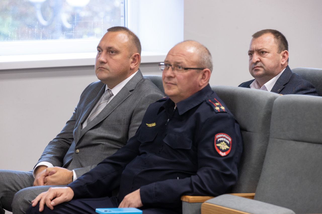 В Анапе чествовали сотрудников вневедомственной охраны войск национальной гвардии В Анапе чествовали сотрудников вневедомственной охраны войск национальной гвардии