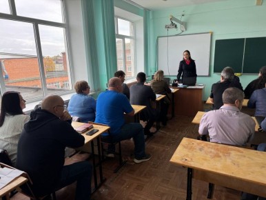 В Славянском районе сотрудники Госавтоинспекции и педагоги обсудили вопросы профилактики детского дорожно-транспортного травматизма