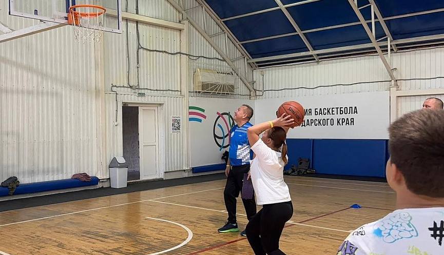 «Незаметные герои»: в Новороссийске прошёл семейный спортивно-досуговый фестиваль для семей участников СВО «Незаметные герои»: в Новороссийске прошёл семейный спортивно-досуговый фестиваль для семей участников СВО