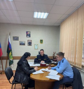 Прокуратурой г. Армавира проведен личный прием граждан по вопросам соблюдения законодательства об исполнительном производстве