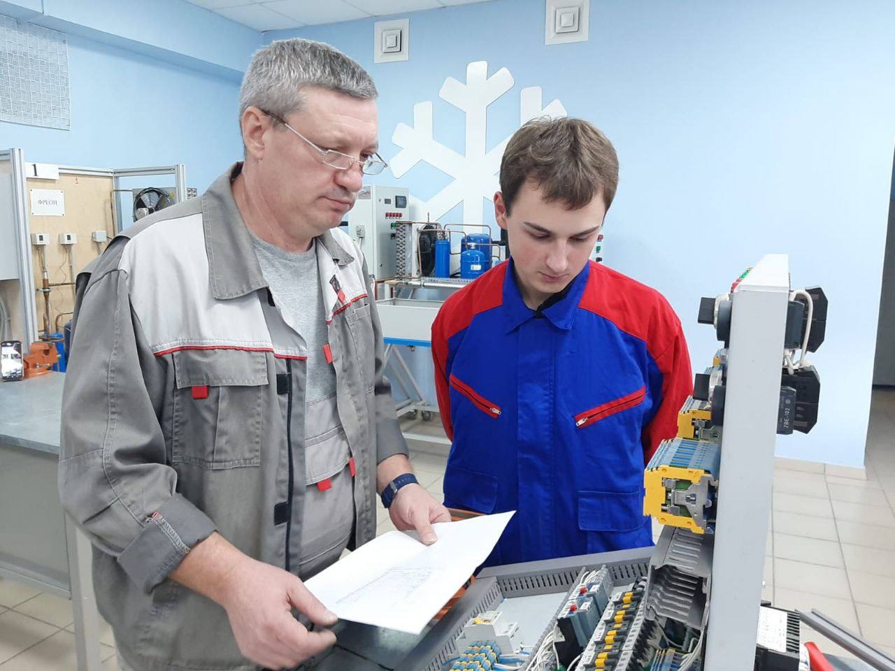 Андрей Кравченко: Сегодня самое крупное учреждение специального профессионального образования Кубани отмечает юбилей Андрей Кравченко: Сегодня самое крупное учреждение специального профессионального образования Кубани отмечает юбилей