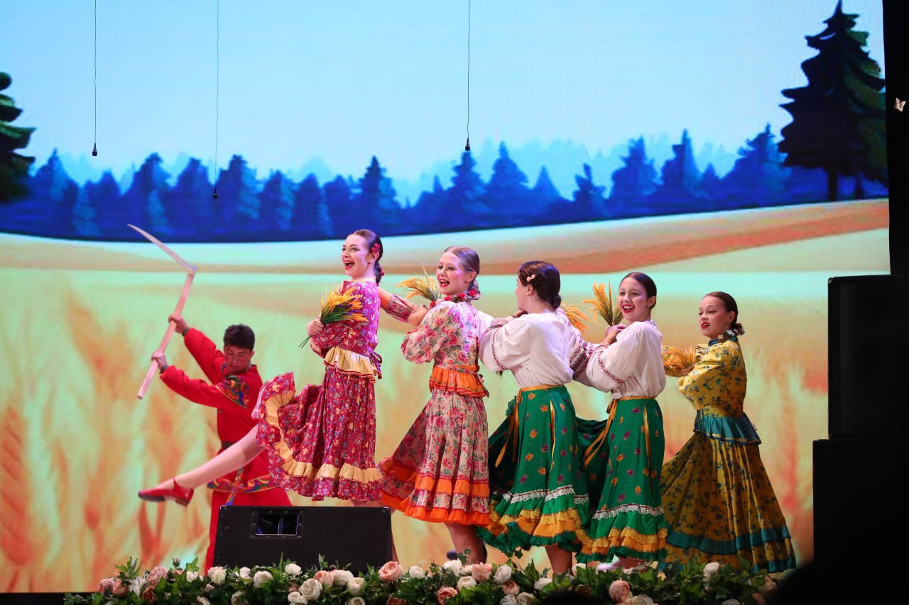 В Краснодарском крае подвели итоги творческого фестиваля для особенных детей «Солнце в ладонях» В Краснодарском крае подвели итоги творческого фестиваля для особенных детей «Солнце в ладонях»