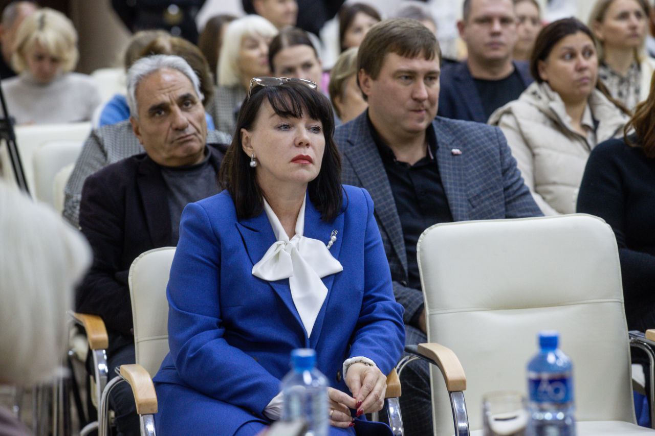 В Юровке состоялся выездной прием граждан В Юровке состоялся выездной прием граждан