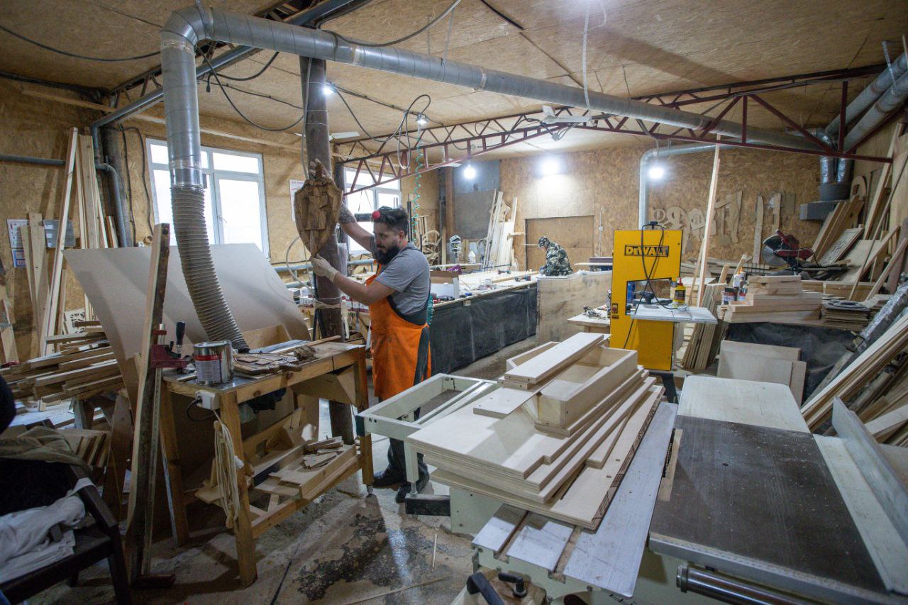 Предприятие «Прогресс» в условиях импортозамещения производит широкий спектр продукции из дерева Предприятие «Прогресс» в условиях импортозамещения производит широкий спектр продукции из дерева