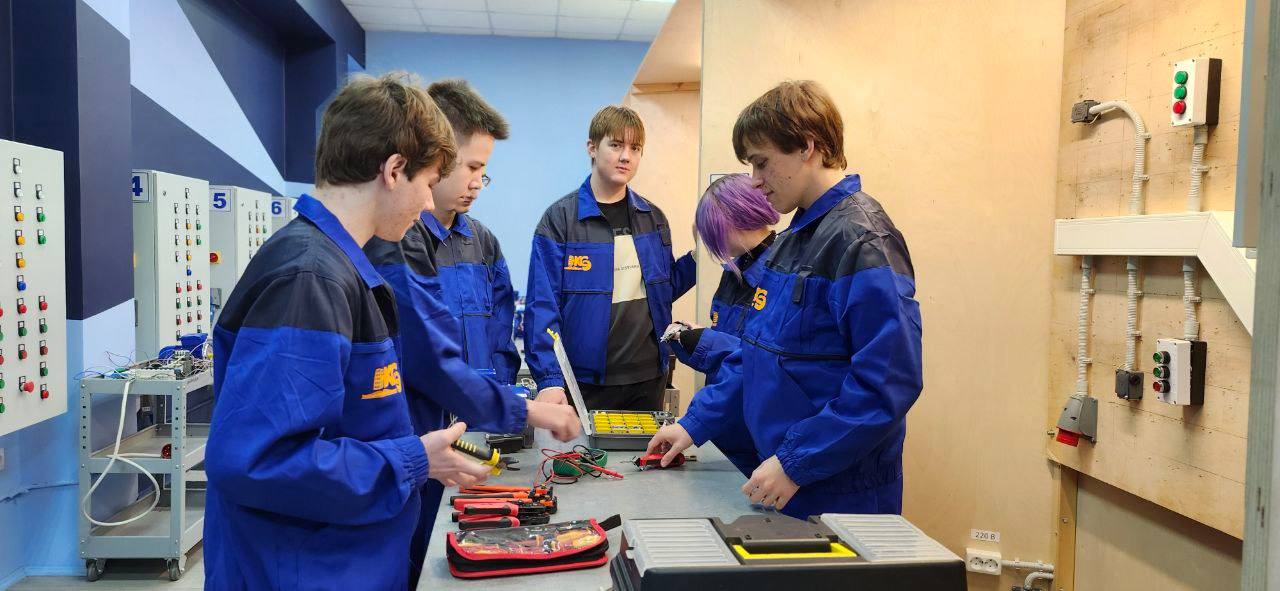 Андрей Кравченко: Сегодня самое крупное учреждение специального профессионального образования Кубани отмечает юбилей Андрей Кравченко: Сегодня самое крупное учреждение специального профессионального образования Кубани отмечает юбилей