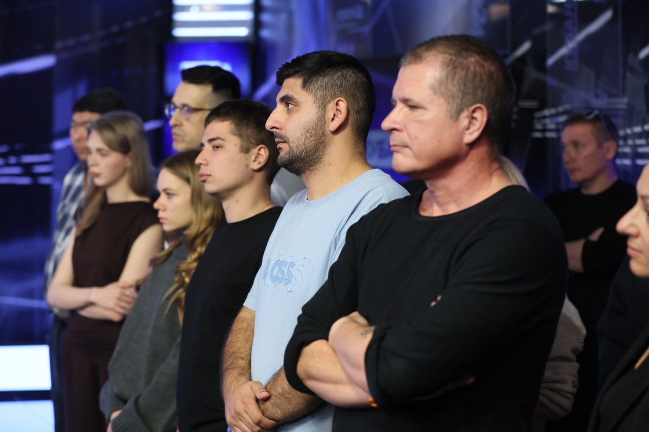 Вениамин Кондратьев представил коллективу медиагруппы «Кубань 24» нового генерального директора Анну Минькову Вениамин Кондратьев представил коллективу медиагруппы «Кубань 24» нового генерального директора Анну Минькову