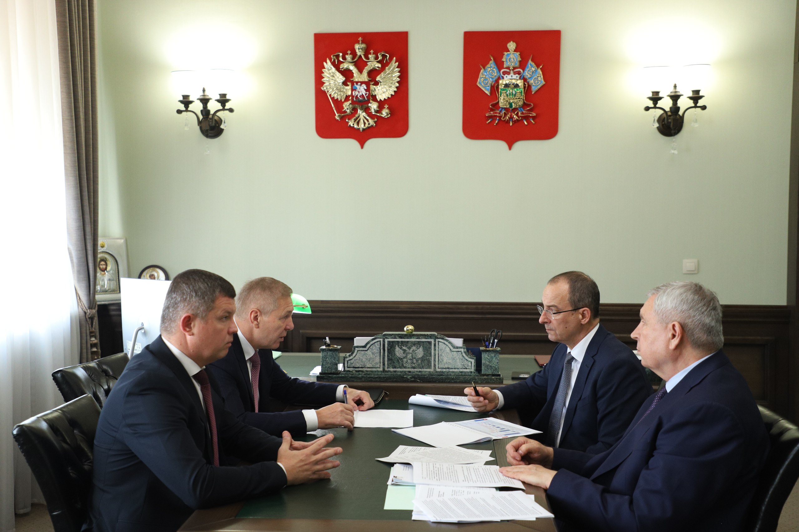 Юрий Бурлачко провел рабочую встречу с руководителем управления федеральной налоговой службы (УФНС) по Краснодарскому краю Алексеем Семеновым