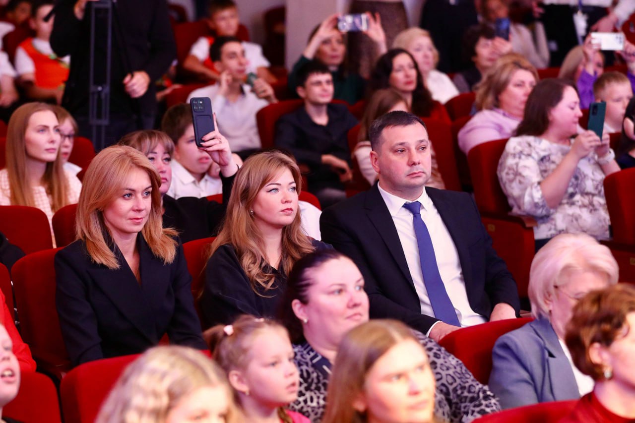 В Краснодарском крае подвели итоги творческого фестиваля для особенных детей «Солнце в ладонях» В Краснодарском крае подвели итоги творческого фестиваля для особенных детей «Солнце в ладонях»