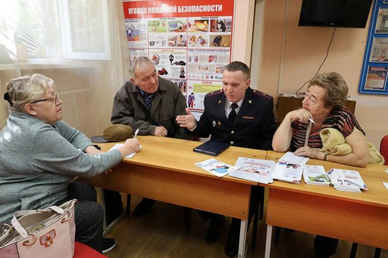 Краснодарские полицейские проводят мероприятия по профилактике телефонного мошенничества Краснодарские полицейские проводят мероприятия по профилактике телефонного мошенничества