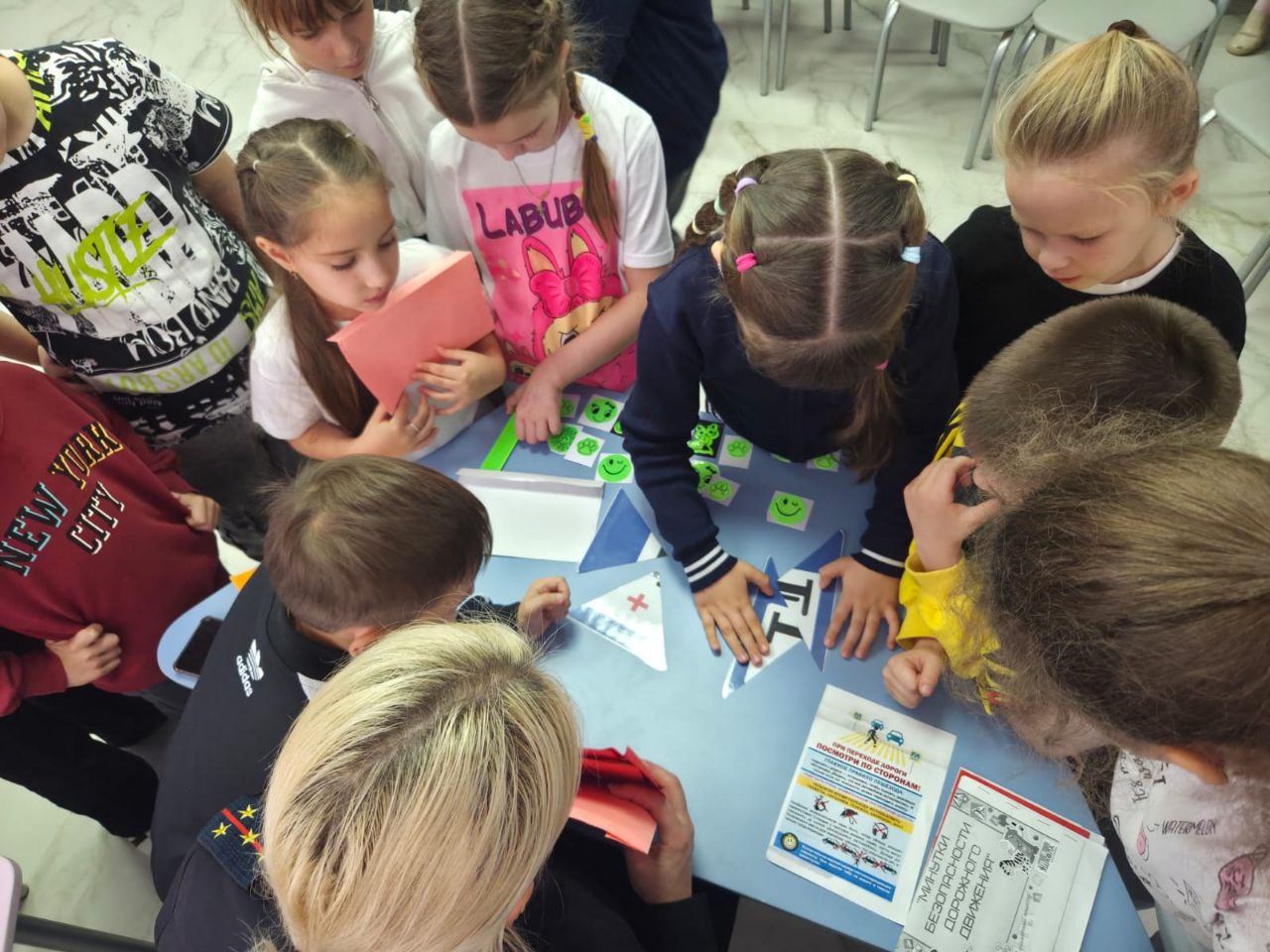 В рамках профилактического мероприятия «Внимание-дети!» сотрудники Госавтоинспекции совместно с Выселковской детской библиотекой, филиала № 1, для учащихся школы № 1 провели мероприятие «Безопасные каникулы» В рамках профилактического мероприятия «Внимание-дети!» сотрудники Госавтоинспекции совместно с Выселковской детской библиотекой, филиала № 1, для учащихся школы № 1 провели мероприятие «Безопасные каникулы»