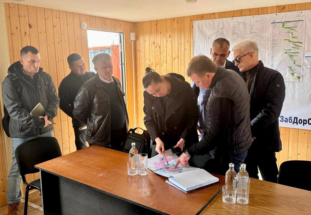 Денис Буцаев и Евгений Пергун проинспектировали комплекс по обращению с твердыми коммунальными отходами в Новороссийске  Денис Буцаев и Евгений Пергун проинспектировали комплекс по обращению с твердыми коммунальными отходами в Новороссийске