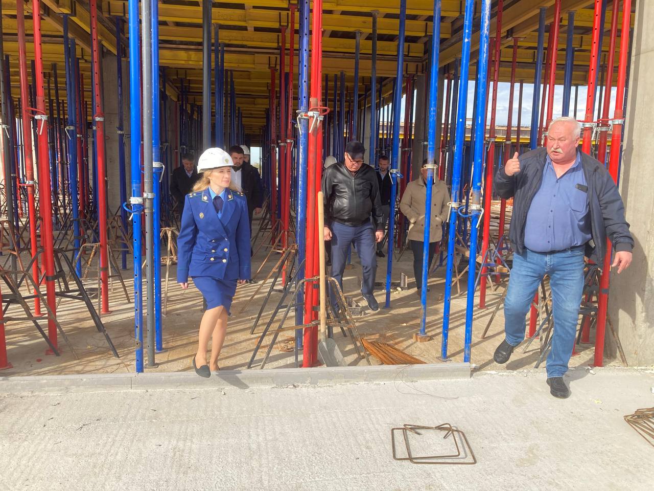 Работниками прокуратуры края осуществлены выезды на строительныеплощадки образовательных организаций   Работниками прокуратуры края осуществлены выезды на строительныеплощадки образовательных организаций