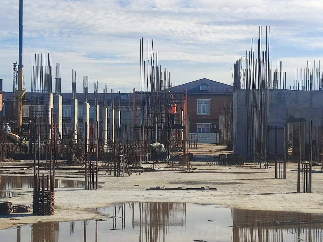 Работниками прокуратуры края осуществлены выезды на строительныеплощадки образовательных организаций