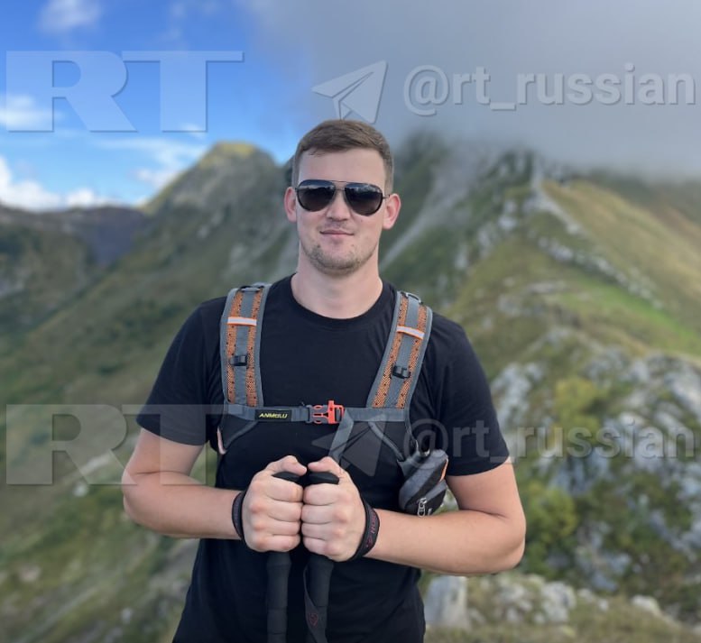 Намочил куртку и зашёл в горящий дом: RT нашёл одного из героев, который спас женщину во время пожара в Сочи Намочил куртку и зашёл в горящий дом: RT нашёл одного из героев, который спас женщину во время пожара в Сочи