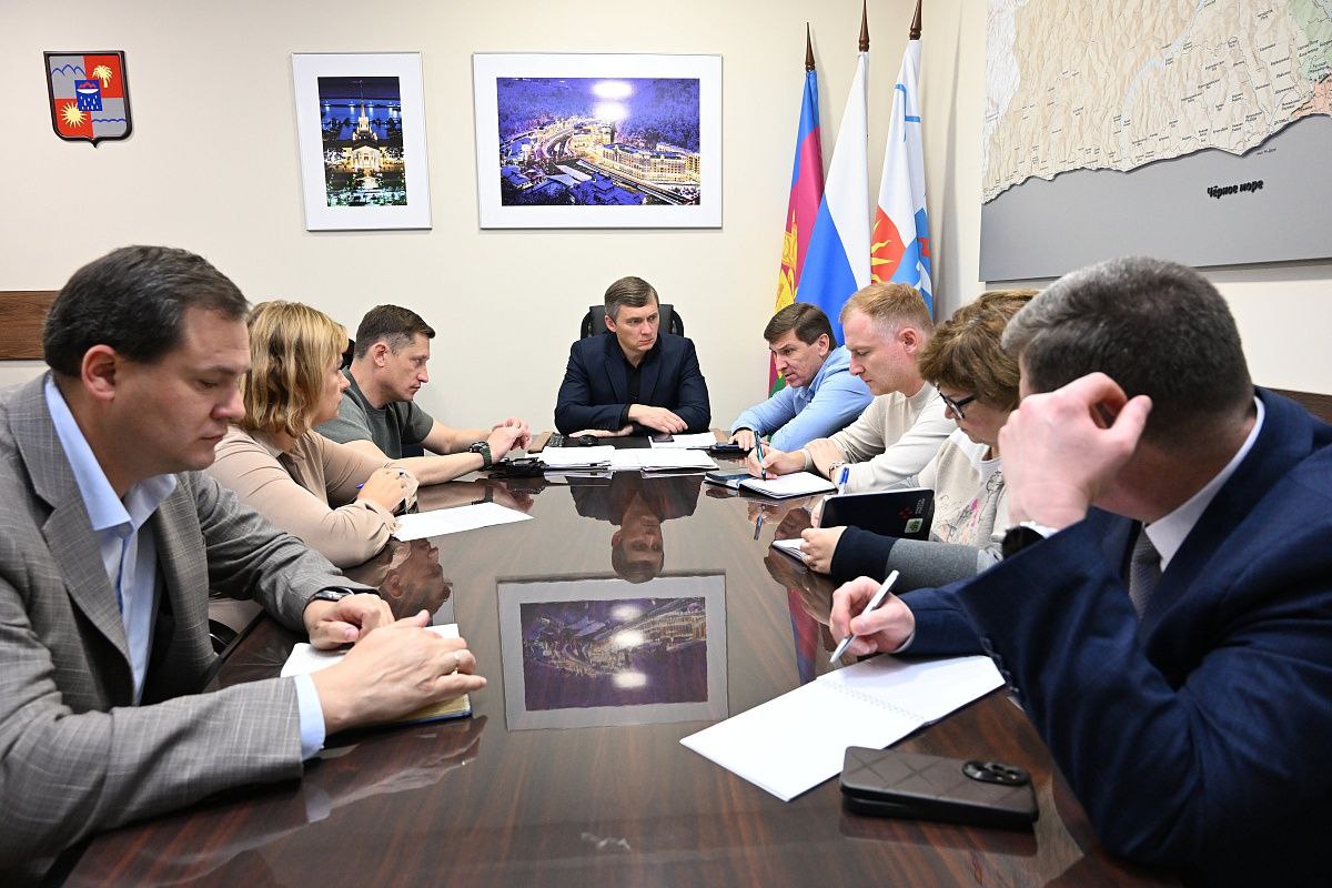 В Сочи прошло заседание оперативного штаба по ликвидации последствий пожара в доме на улице Альпийской В Сочи прошло заседание оперативного штаба по ликвидации последствий пожара в доме на улице Альпийской