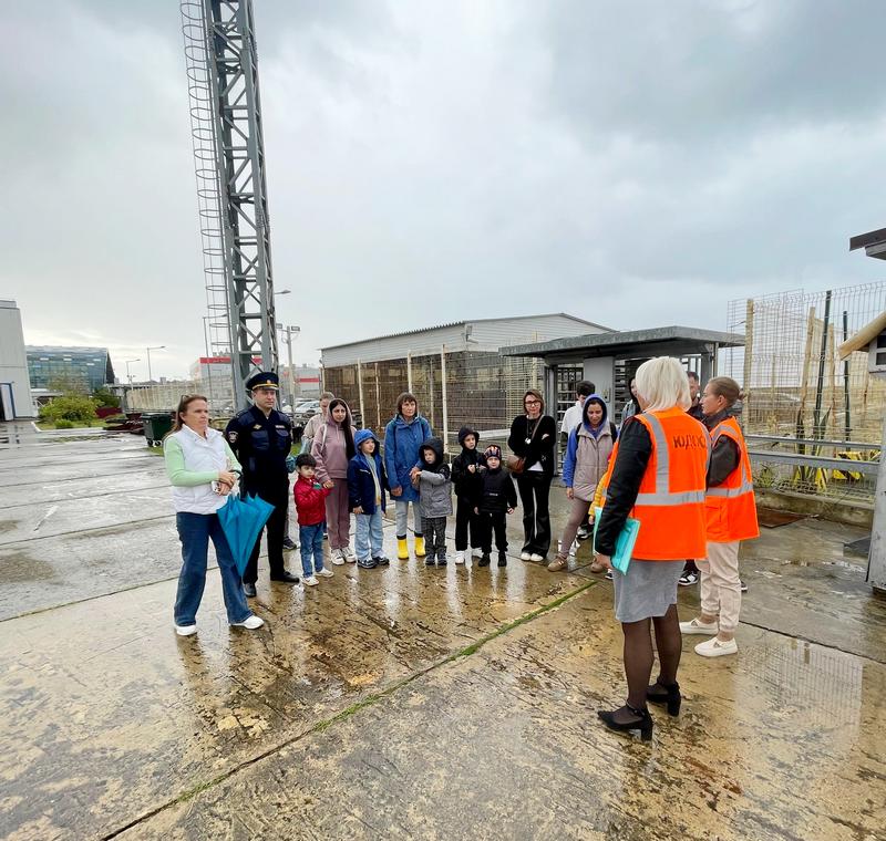 Профилактическое мероприятие для школьников провели транспортные полицейские и железнодорожники в Сочи Профилактическое мероприятие для школьников провели транспортные полицейские и железнодорожники в Сочи