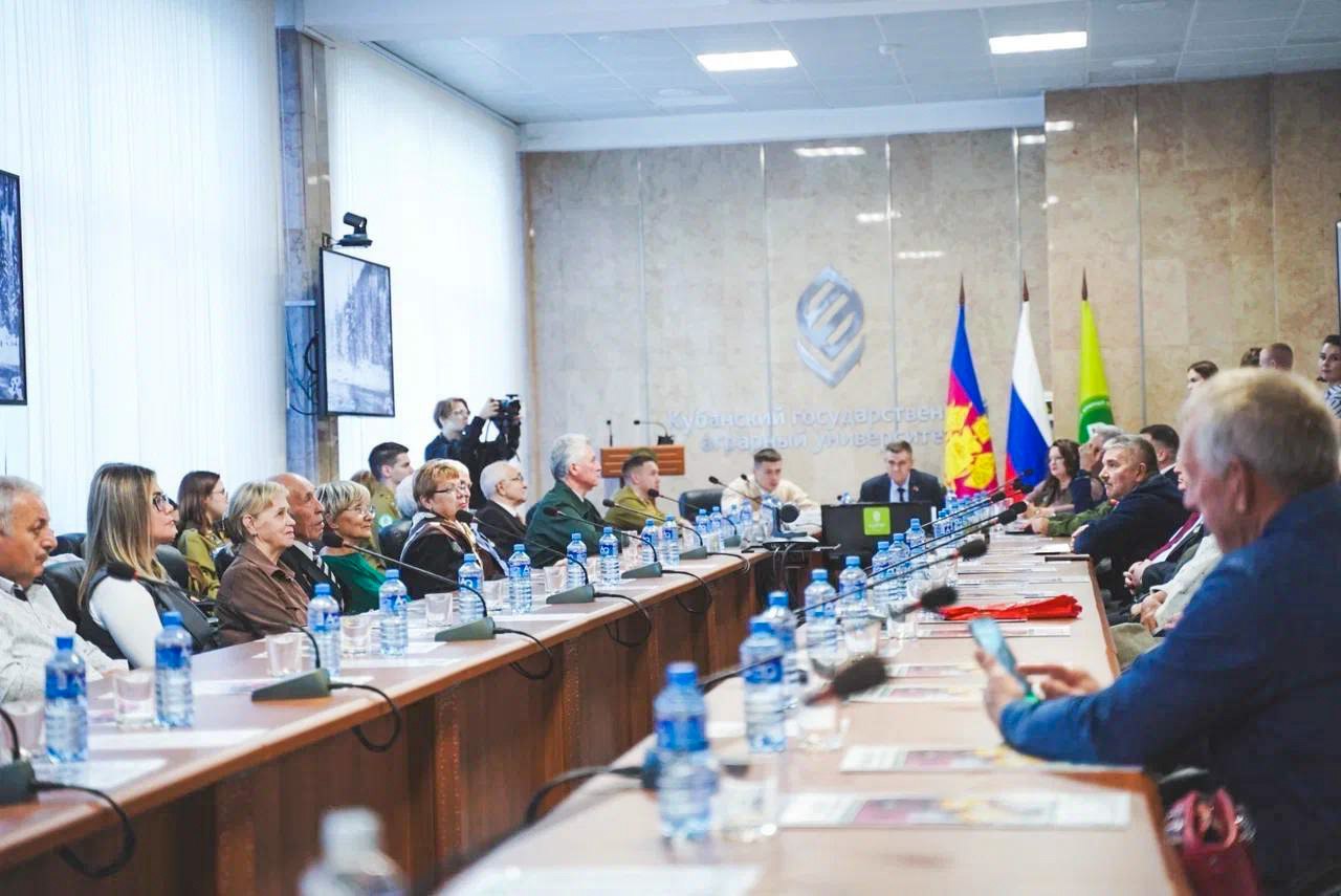 Анапчане приняли участие в краевой «Встрече поколений» Анапчане приняли участие в краевой «Встрече поколений»