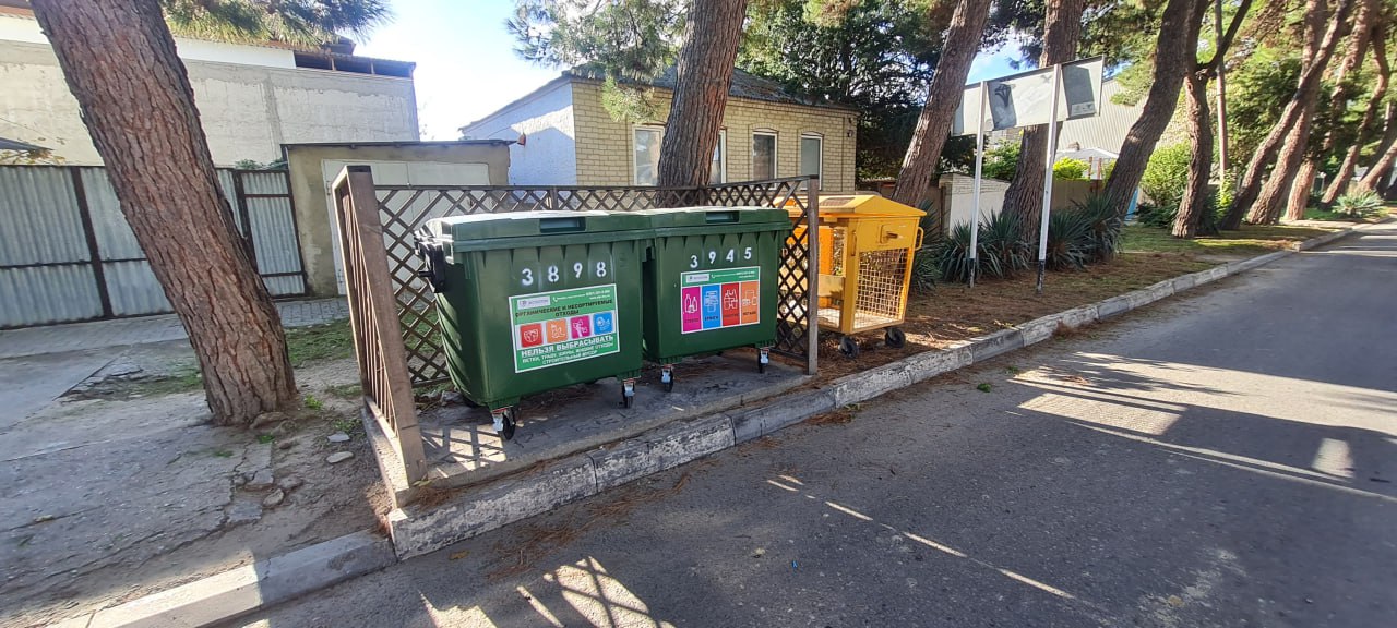 В Анапе стартовал пилотный проект по внедрению двухпоточной системы сбора отходов