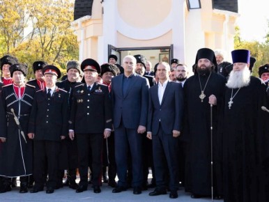 Вениамин Кондратьев принял участие в открытии и освящении часовни в Керчи