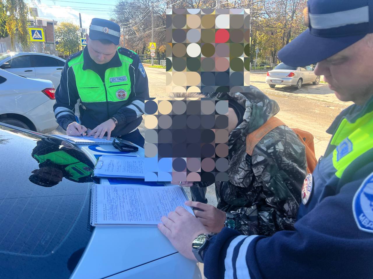 Сотрудники Госавтоинспекции Славянского провели рейд в сельских поселениях района, направленный на выявление несовершеннолетних нарушителей ПДД