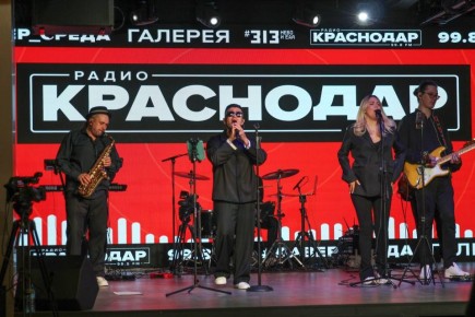 Ваши искренние эмоции на КАВЕР-СРЕДЕ – в нашем альбоме