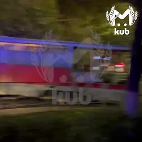 Мотоцикл попал под трамвай на Ставропольской в Краснодаре