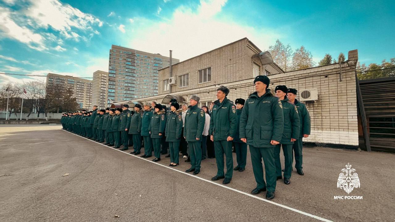 В Главном управлении прошло торжественное построение в честь Дня народного единства В Главном управлении прошло торжественное построение в честь Дня народного единства