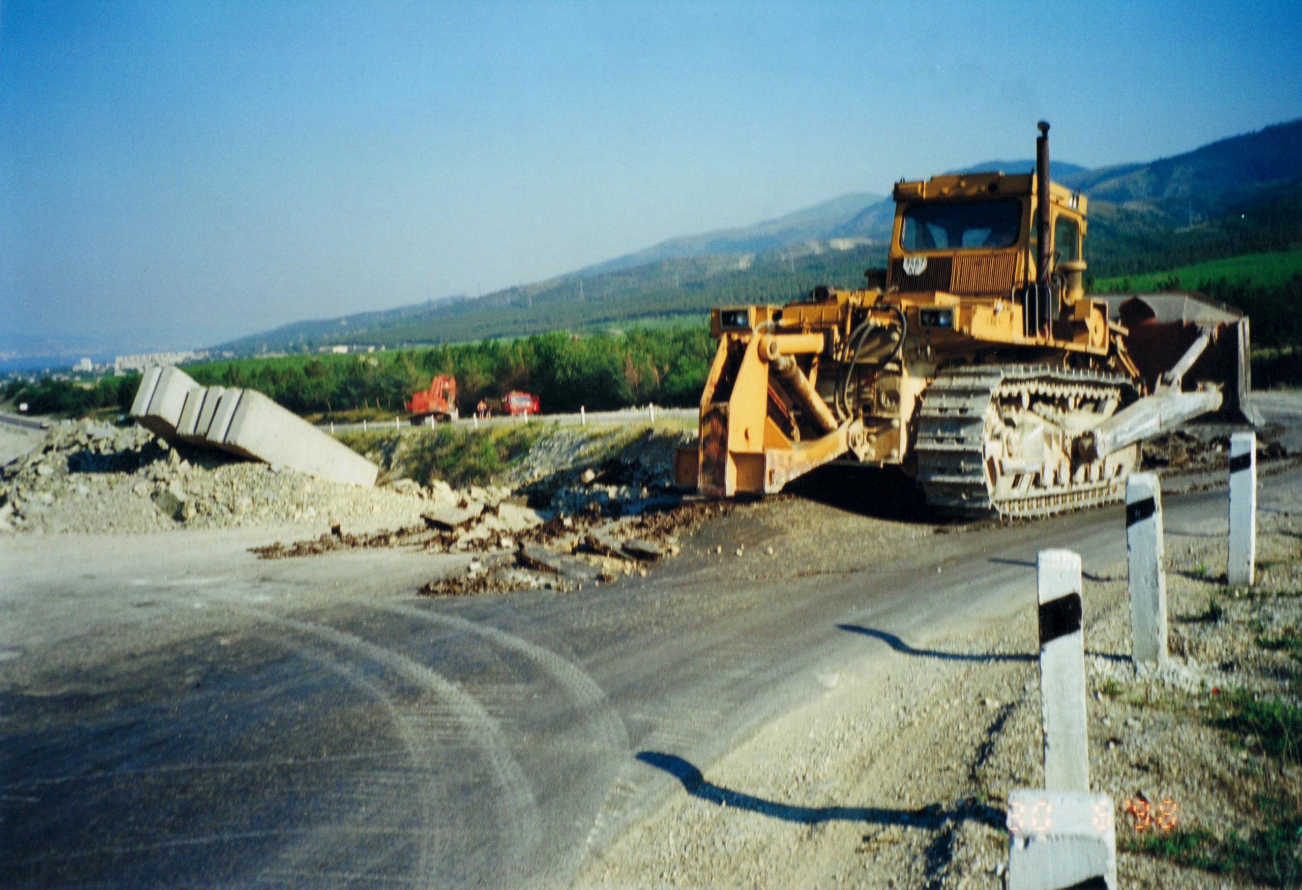 Алексей Богодистов: Сегодня исполняется 40 лет со дня завершения строительства объездной дороги Геленджика — одной из важнейших транспортных артерий курорта Алексей Богодистов: Сегодня исполняется 40 лет со дня завершения строительства объездной дороги Геленджика — одной из важнейших транспортных артерий курорта