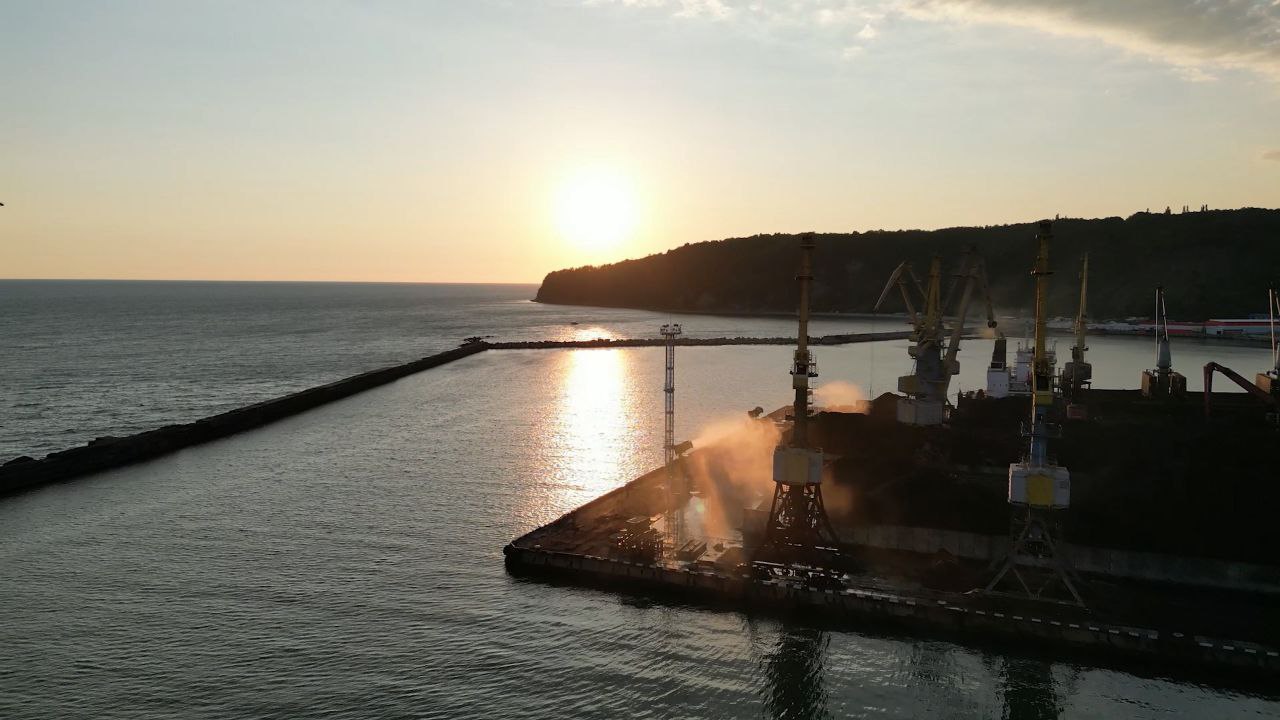 Из-за атаки БПЛА есть новые повреждения порта Туапсе