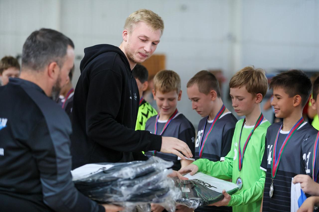 Краснодарцы заняли первое и второе место в Кубке губернатора по гандболу Краснодарцы заняли первое и второе место в Кубке губернатора по гандболу