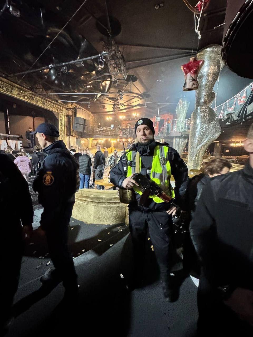 В Одессе очередной скандал: в одном из ночных клубов включили трек на русском языке — «Гламур» белорусского исполнителя Uniqe В Одессе очередной скандал: в одном из ночных клубов включили трек на русском языке — «Гламур» белорусского исполнителя Uniqe