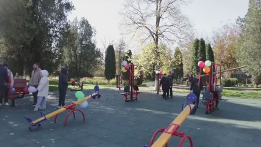 В ХУТОРЕ ПЕРВОМАЙСКОМ ОТКРЫЛИ НОВУЮ ПЛОЩАДКУ ДЛЯ ИГР И ЗАНЯТИЙ СПОРТОМ