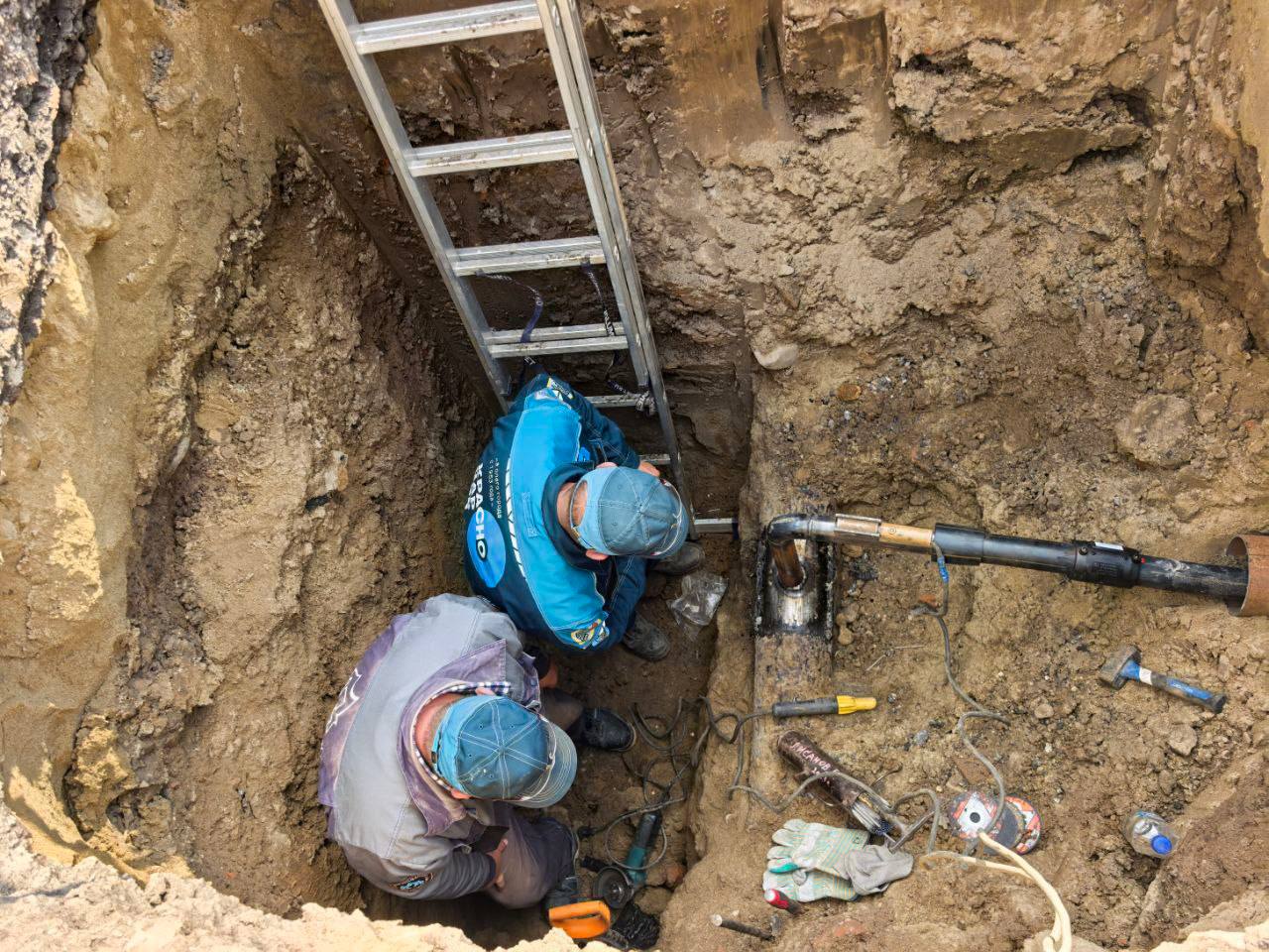 В Краснодаре провели врезку газопровода нового мемориала на Постовой В Краснодаре провели врезку газопровода нового мемориала на Постовой