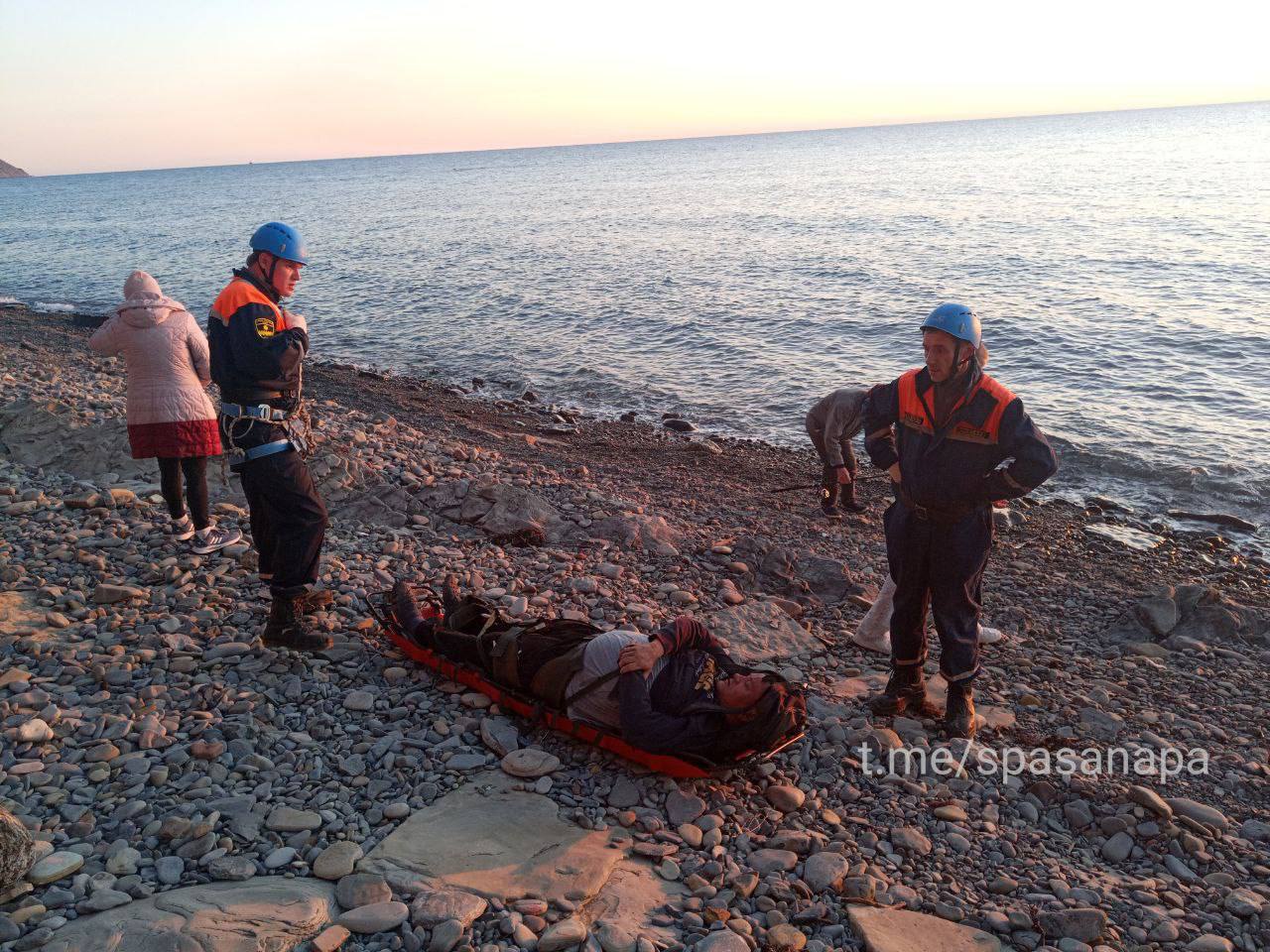 Мужчина сорвался с обрыва в Анапе Мужчина сорвался с обрыва в Анапе