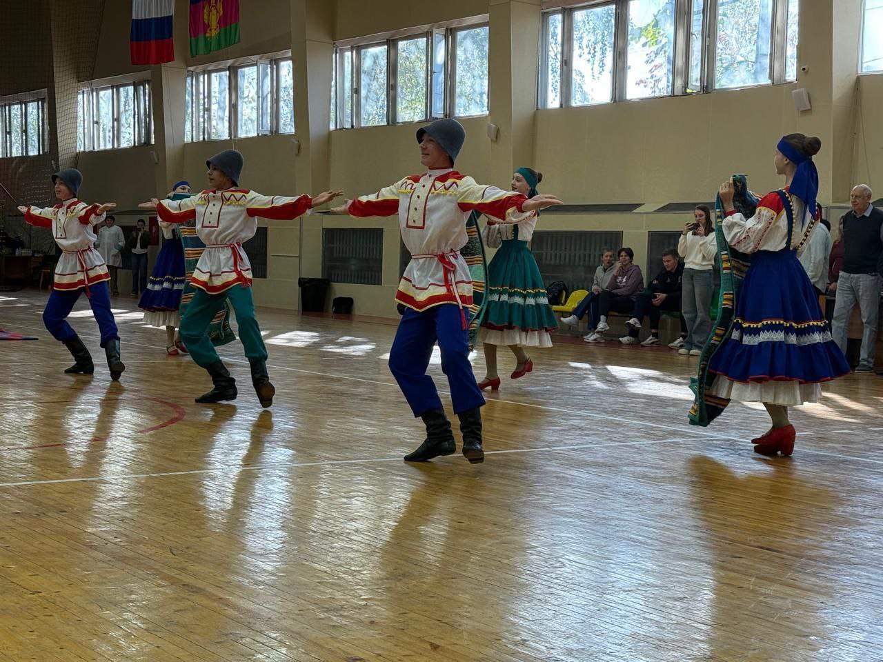 В Краснодаре открыли турнир по гандболу памяти заслуженного тренера СССР Панова В Краснодаре открыли турнир по гандболу памяти заслуженного тренера СССР Панова