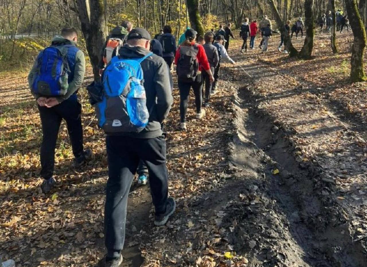 Воспитанники Центра казачьей молодежи «Ермак» совершили патриотический поход по живописным окрестностям Новороссийска Воспитанники Центра казачьей молодежи «Ермак» совершили патриотический поход по живописным окрестностям Новороссийска