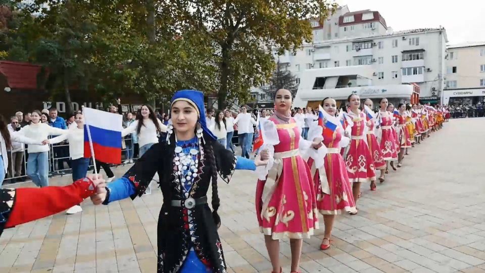 В Анапе проживают представители более чем 80 национальностей