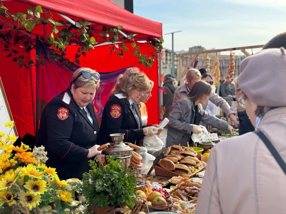 В Анапе открылась Казачья ярмарка В Анапе открылась Казачья ярмарка