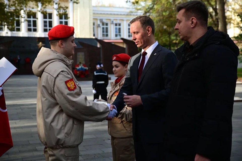 Начальник Новороссийского ЛО МВД России на транспорте принял участие в торжественном мероприятии в честь Дня народного единства Начальник Новороссийского ЛО МВД России на транспорте принял участие в торжественном мероприятии в честь Дня народного единства