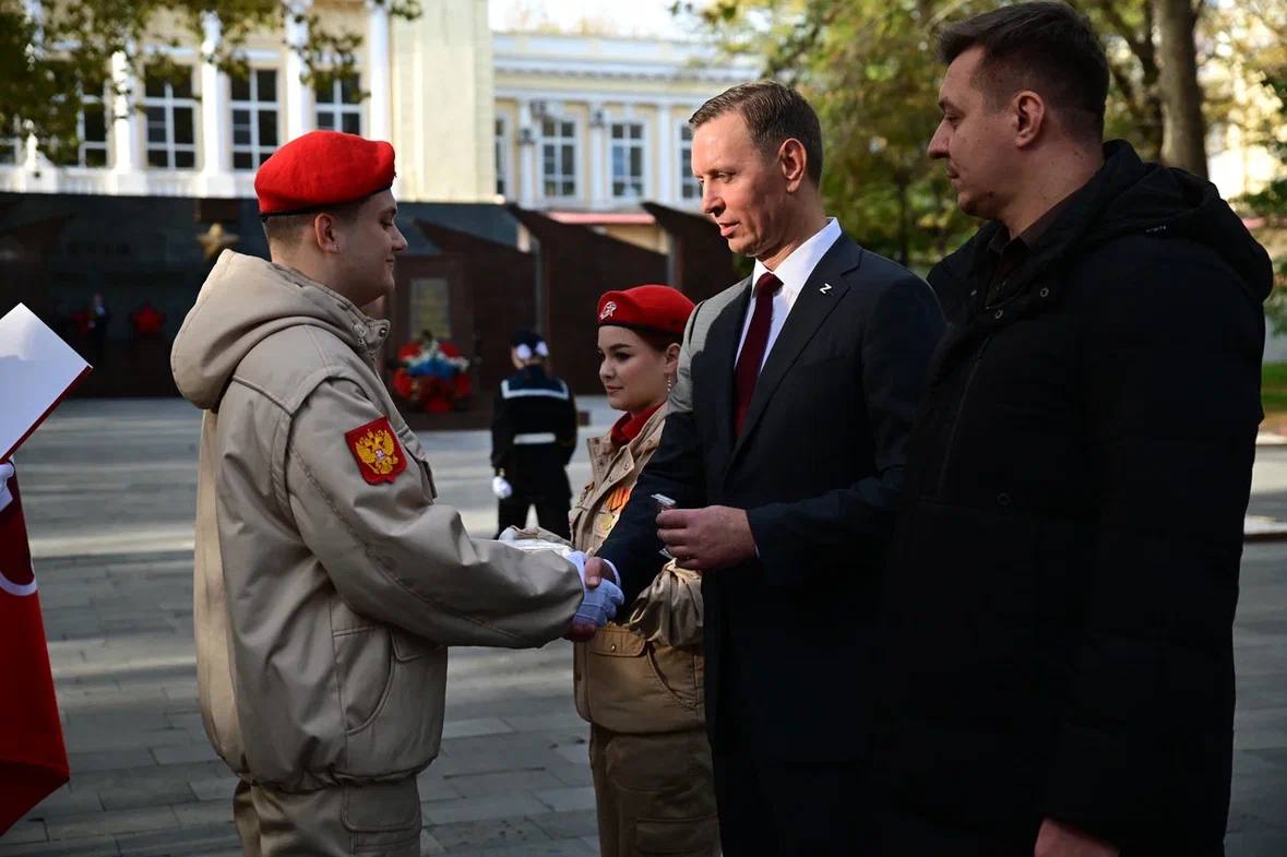 Начальник Новороссийского ЛО МВД России на транспорте принял участие в торжественном мероприятии в честь Дня народного единства Начальник Новороссийского ЛО МВД России на транспорте принял участие в торжественном мероприятии в честь Дня народного единства