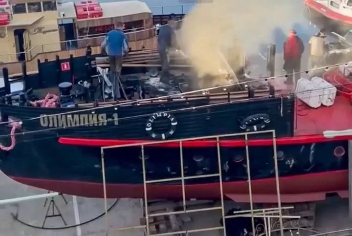 Прокуратура проверит обстоятельства возгорания судна в Анапе