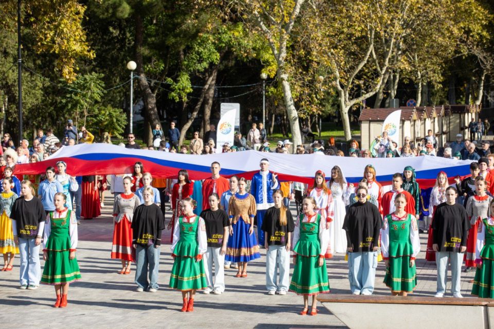 Анапа отмечает День народного единства Анапа отмечает День народного единства