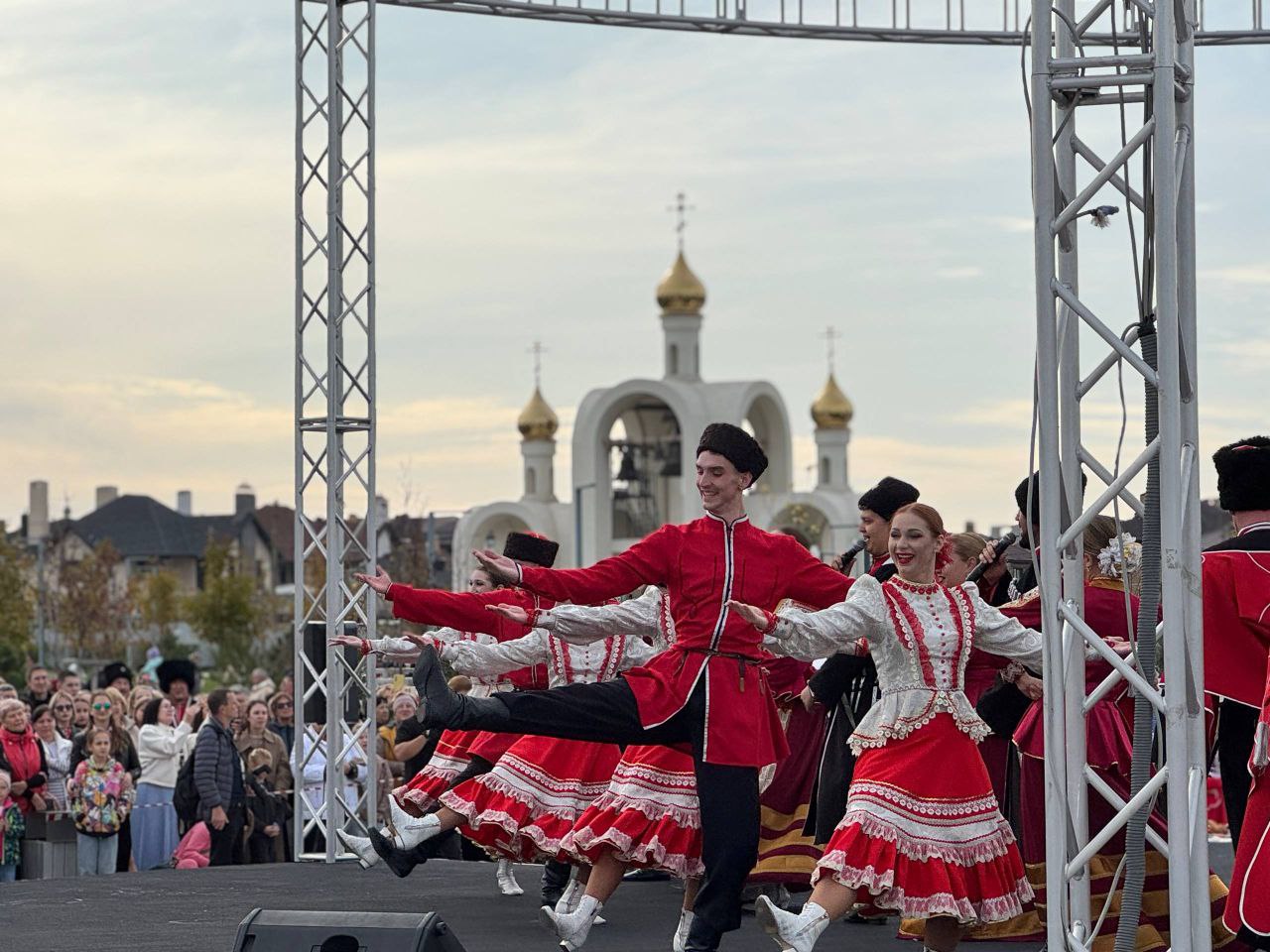 В Анапе открылась Казачья ярмарка В Анапе открылась Казачья ярмарка