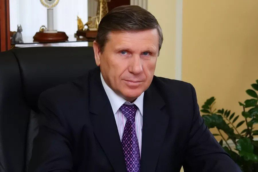 ПРЕДСЕДАТЕЛЬ НАБЛЮДАТЕЛЬНОГО СОВЕТА «КУБАНЬ КРЕДИТ» ВИКТОР БУДАРИН ПОЗДРАВИЛ АРМАВИРЦЕВ С ДНЕМ НАРОДНОГО ЕДИНСТВА