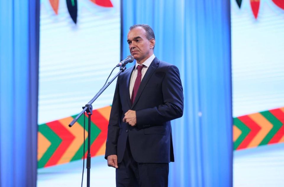 Вениамин Кондратьев: В единстве народов великой страны мы сохраним Краснодарский край и Россию для будущих поколений Вениамин Кондратьев: В единстве народов великой страны мы сохраним Краснодарский край и Россию для будущих поколений