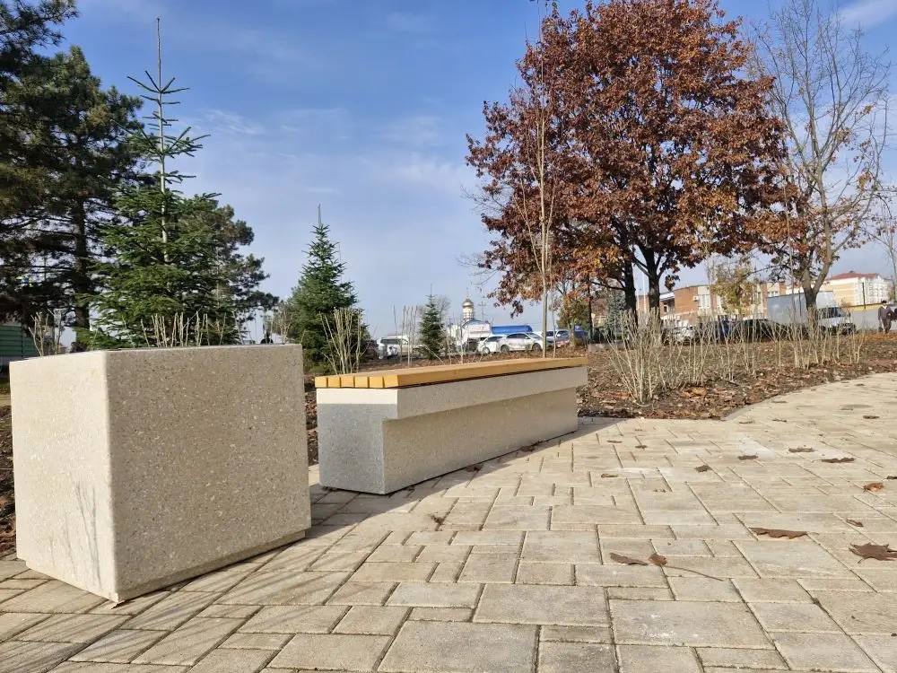 В станице Динской благоустроили зеленую зону В станице Динской благоустроили зеленую зону