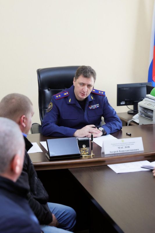 Руководитель краевого следственного управления СК России дал ряд поручений по результатам проведения выездного приема граждан в Кропоткине Руководитель краевого следственного управления СК России дал ряд поручений по результатам проведения выездного приема граждан в Кропоткине