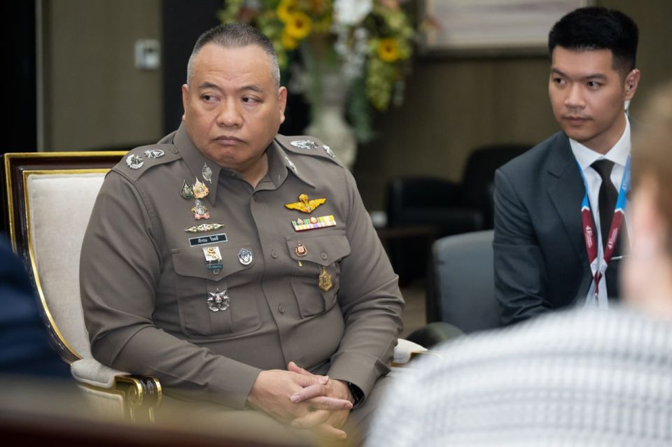 Ирина Волк: На фото – моменты прибытия Министра внутренних дел Российской Федерации Владимира Колокольцева в Бангкок для участия в 43-й конференции Ассоциации национальных полиций стран – участниц АСЕАН (АСЕАНАПОЛ) Ирина Волк: На фото – моменты прибытия Министра внутренних дел Российской Федерации Владимира Колокольцева в Бангкок для участия в 43-й конференции Ассоциации национальных полиций стран – участниц АСЕАН (АСЕАНАПОЛ)